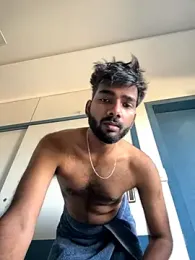 BeardedBulge webcam model stream image