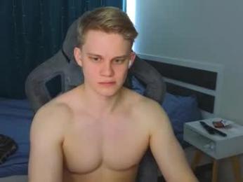 meow_mickey webcam model stream image