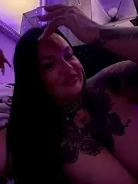 _MelinaCurves_ webcam model stream image