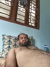 Hairy_hunk32 webcam model stream image