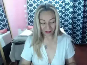 ZAMANTHA webcam model stream image