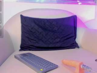 leo-hot23 webcam model stream image