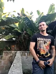 whitebull97 webcam model stream image