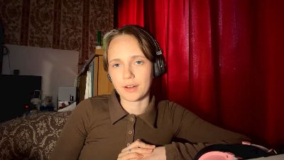 MyrtisMcclard webcam model stream image