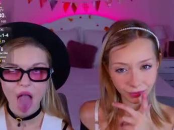 elariswave webcam model stream image