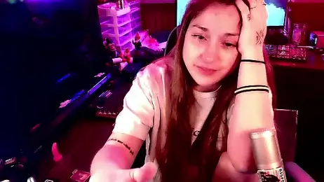 mirannacult webcam model stream image