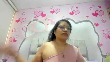 KEYRA-MILLER- webcam model stream image