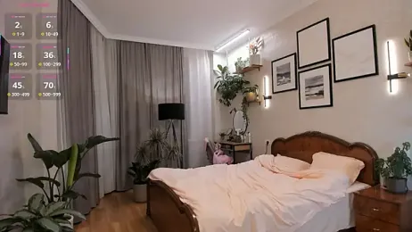 NicoleLuv webcam model stream image