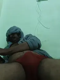 vardh033 webcam model stream image