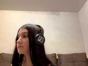 AideLandaker webcam model stream image