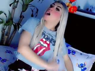 apriljades18 webcam camsoda model stream image