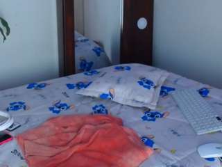 apriljades18 webcam model stream image
