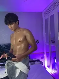 Leo_Savage_ webcam model stream image