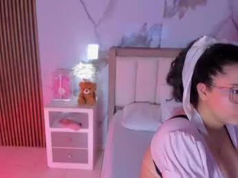 alicialevy webcam chaturbate model stream image