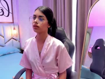 isa_little4u webcam model stream image