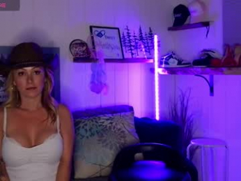 nipple_queenxoxo webcam model stream image