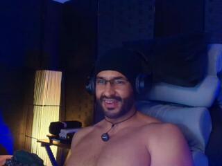 Ralf E webcam model stream image