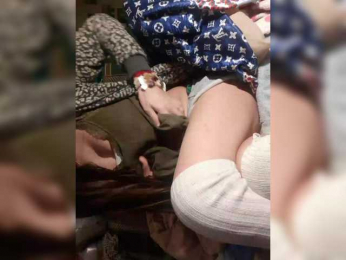 EksaCake webcam model stream image