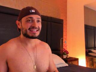 Joss Ackland webcam model stream image