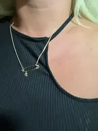 Marina- webcam model stream image