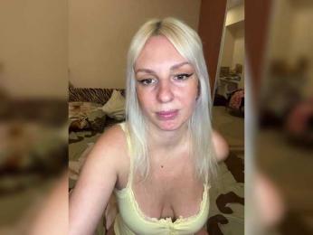LisaMe webcam model stream image
