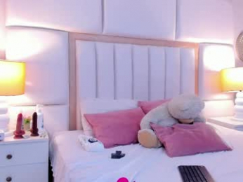 laylaadoll_ webcam model stream image