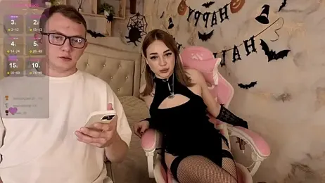 Crystal-Nuts webcam model stream image