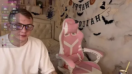 Crystal-Nuts webcam model stream image