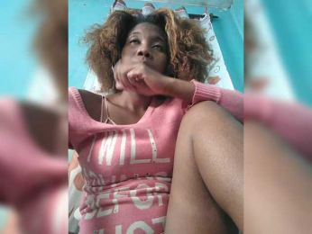 Chachachocolate webcam model stream image