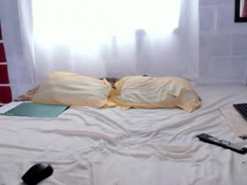 kimandyuk webcam model stream image