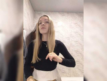 Lola3000 webcam model stream image