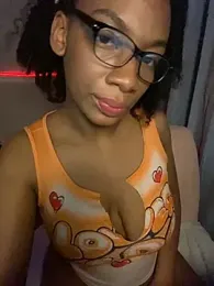 EatSweetMolly webcam model stream image