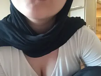 gizzz34 webcam stripchat model stream image
