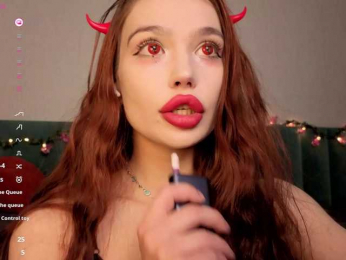 PrettyLilie webcam model stream image