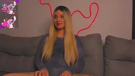 ShyBunny1 webcam model stream image