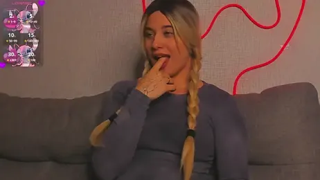 ShyBunny1 webcam model stream image