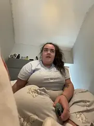 Khloeross webcam model stream image