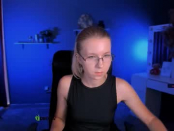 gloria_bubble webcam model stream image