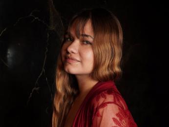 CharlotBlonde webcam model stream image