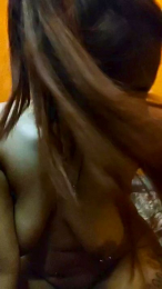 Riirii93 webcam model stream image