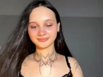 cecilystromain webcam model stream image