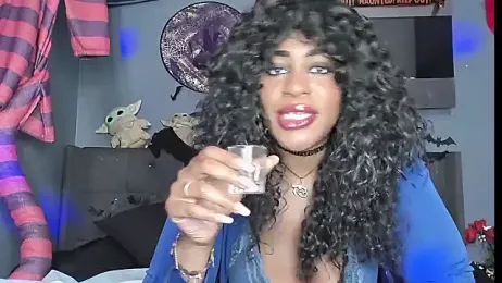 AmazonianMistress webcam model stream image