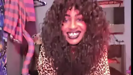 AmazonianMistress webcam model stream image