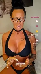 Misses-Cougar webcam model stream image