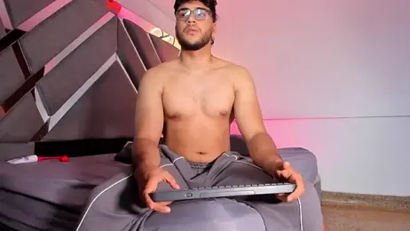 MikeandLucy webcam model stream image