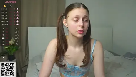 CweneEves webcam model stream image