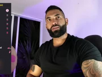 max__prada webcam model stream image