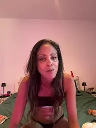 Cherry-Muse webcam stripchat model stream image