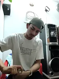 Exlifer webcam model stream image