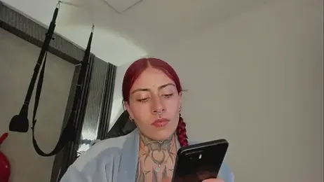 selene_red_ webcam model stream image